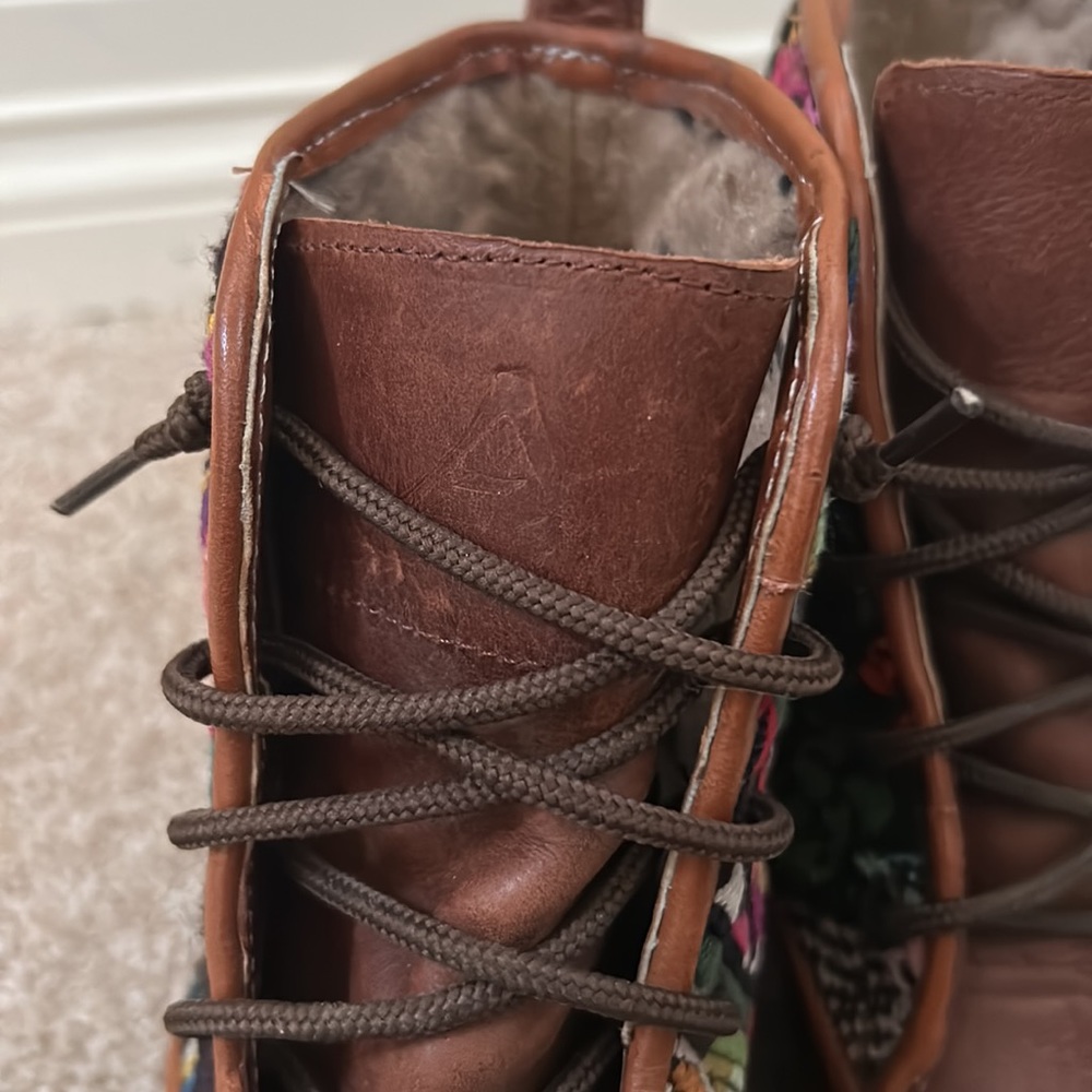Teysha Custom Peace Boot - Picture 10 of 12